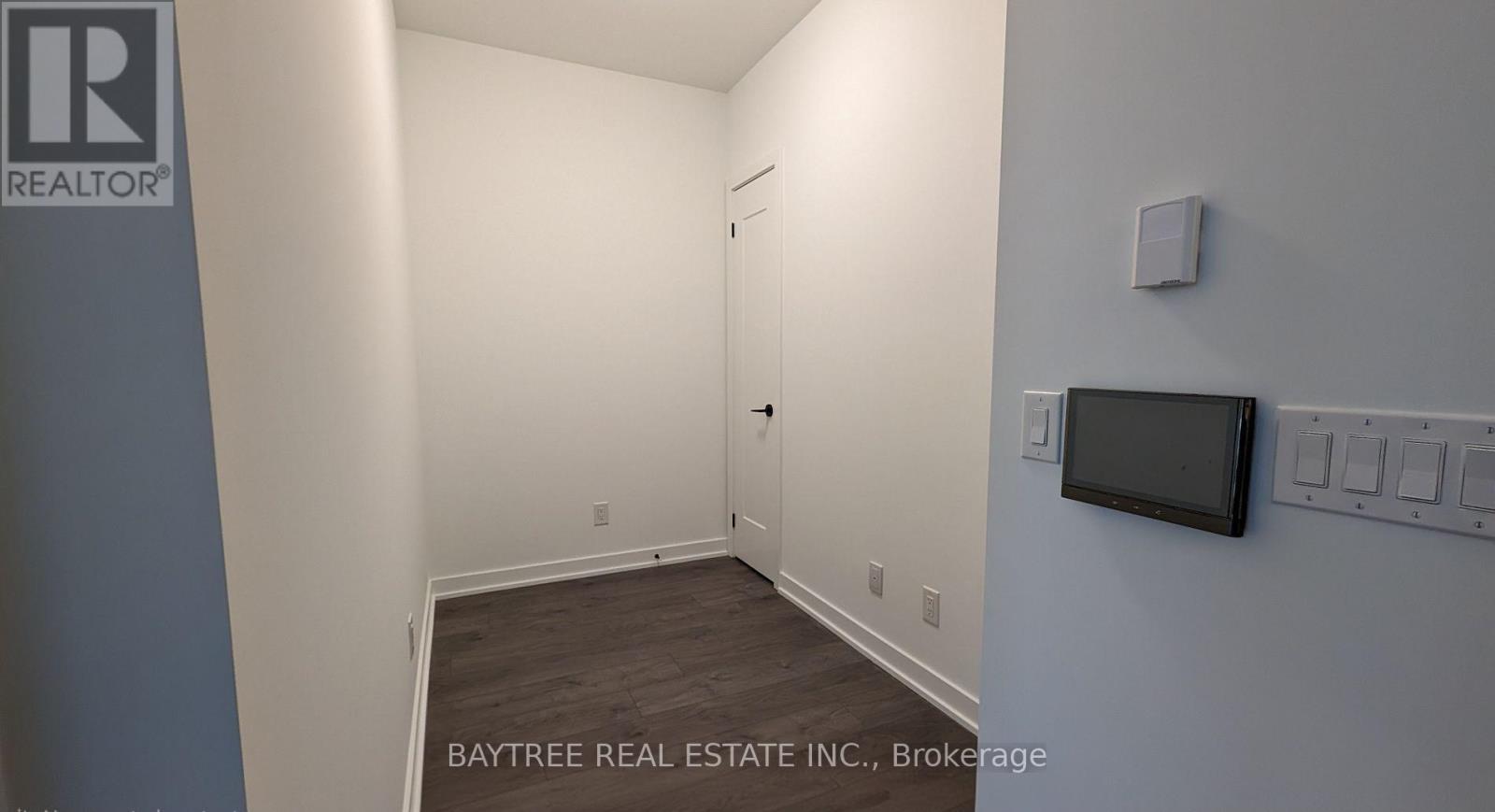 925 - 5 Defries Street, Toronto, ON - Indoor Photo Showing Other Room