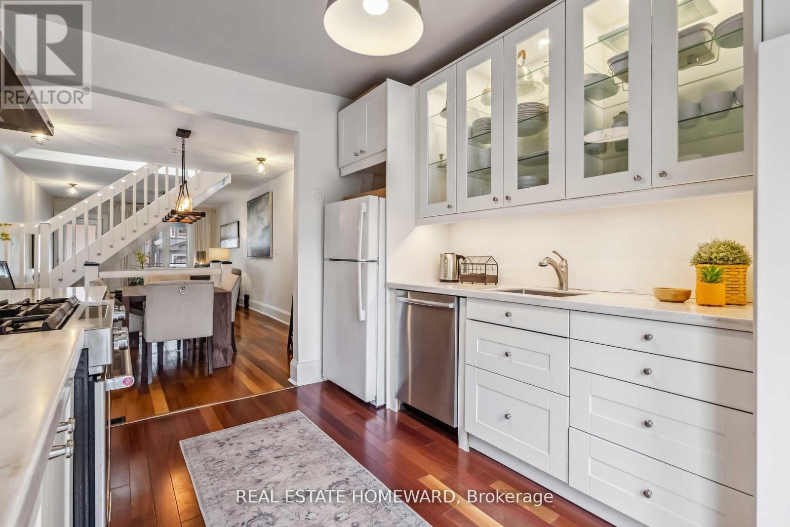 7 Norway Avenue, Toronto, ON - Indoor Photo Showing Kitchen