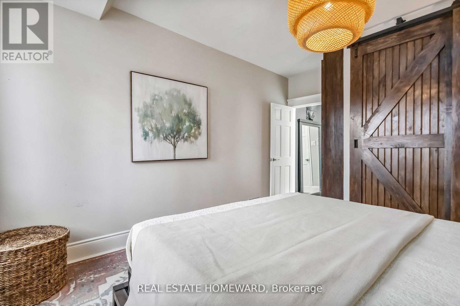 7 Norway Avenue, Toronto, ON - Indoor Photo Showing Bedroom