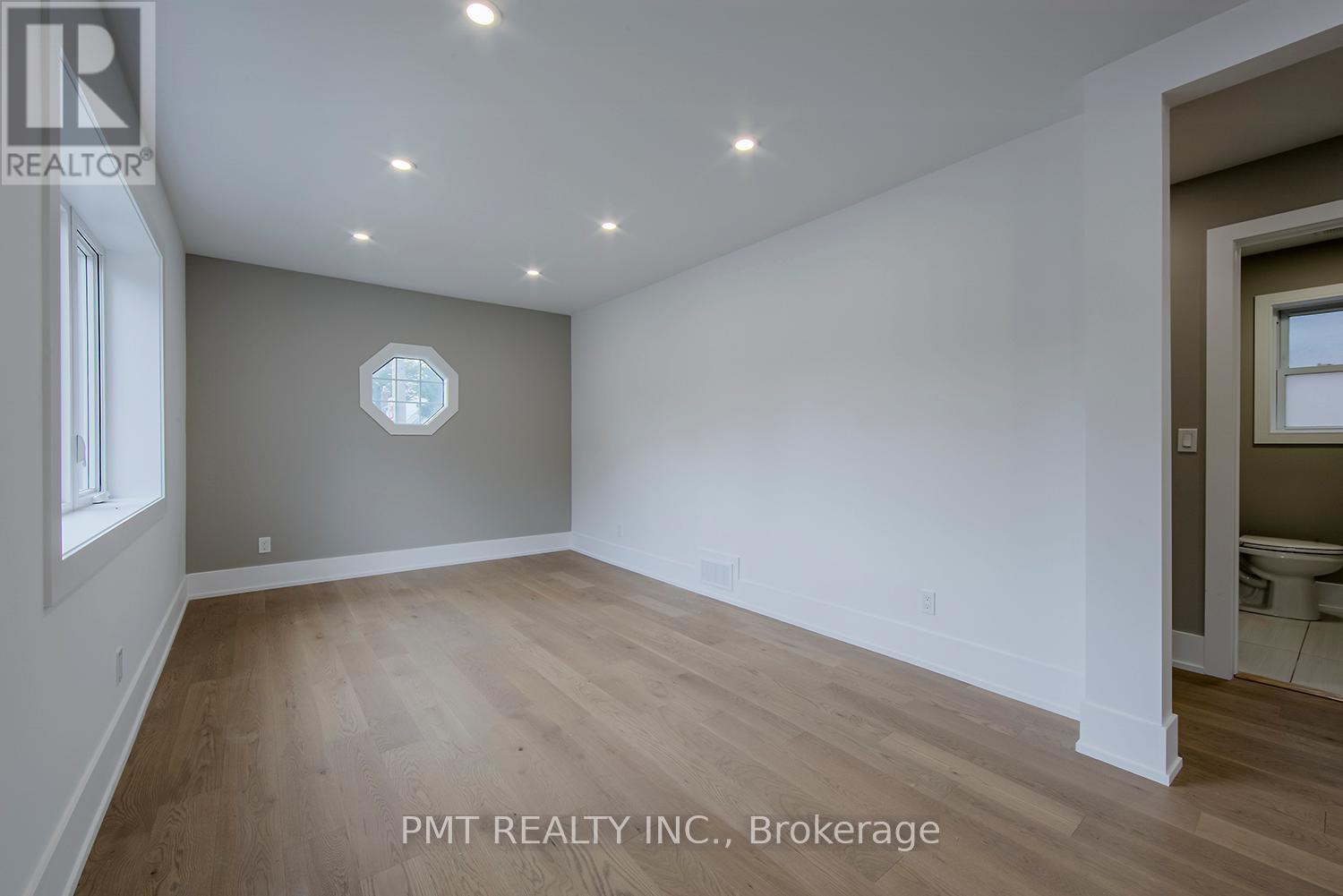 Main - 291 Glebemount Avenue, Toronto, ON - Indoor Photo Showing Other Room
