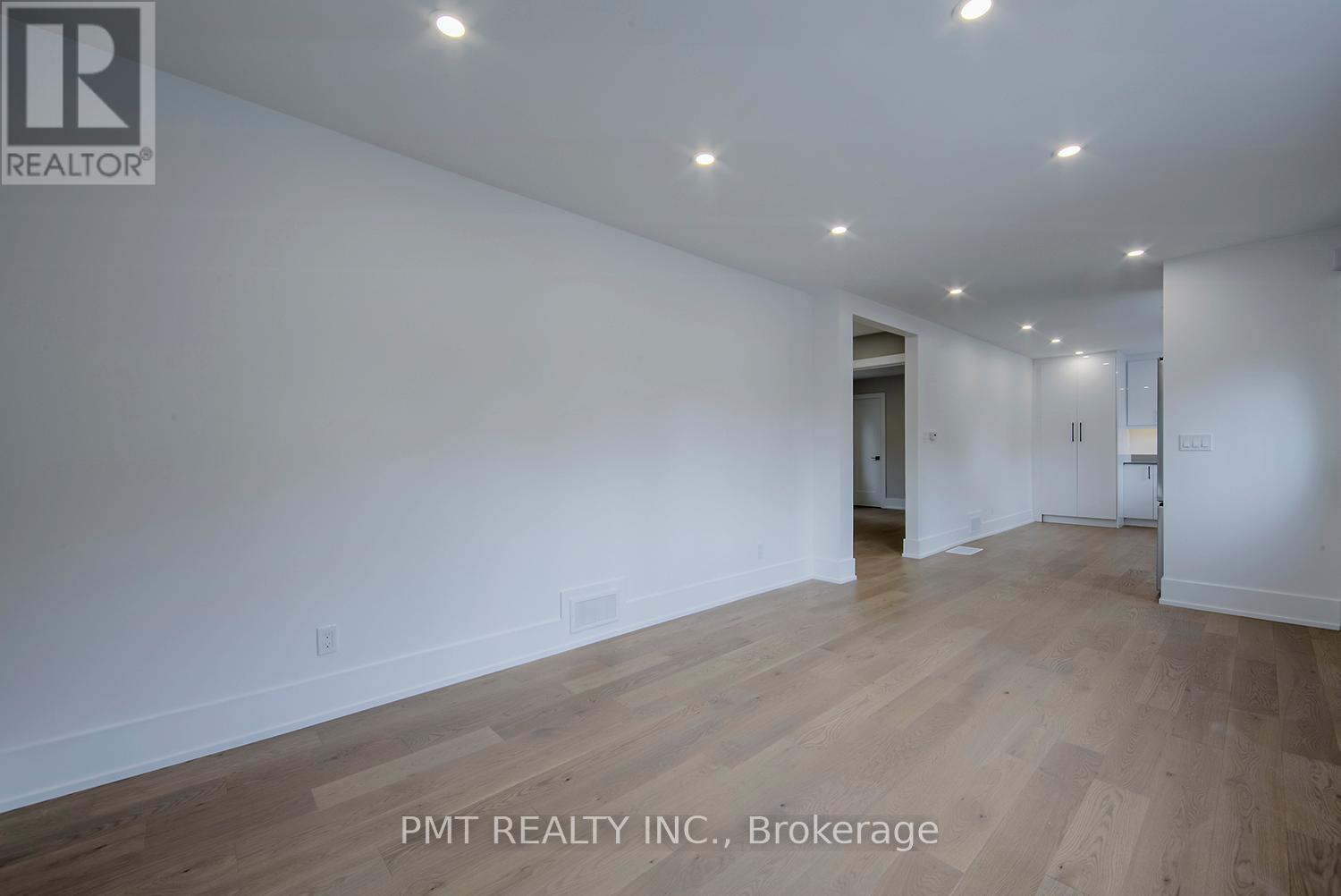Main - 291 Glebemount Avenue, Toronto, ON - Indoor Photo Showing Other Room