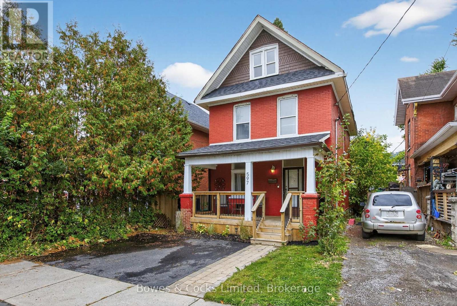 597 Bolivar Street, Peterborough (Town Ward 3), ON - Outdoor