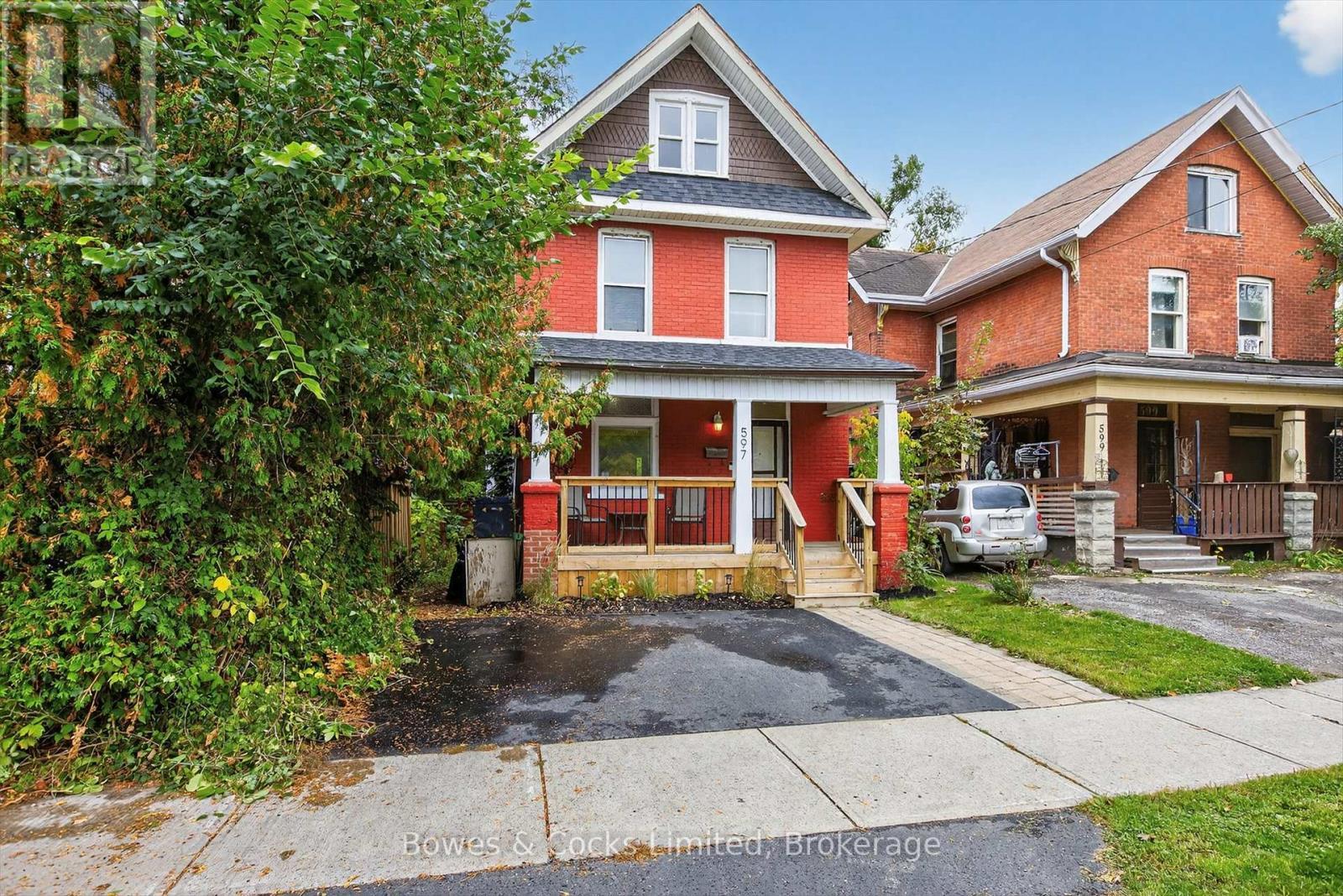597 Bolivar Street, Peterborough (Town Ward 3), ON - Outdoor With Deck Patio Veranda With Facade