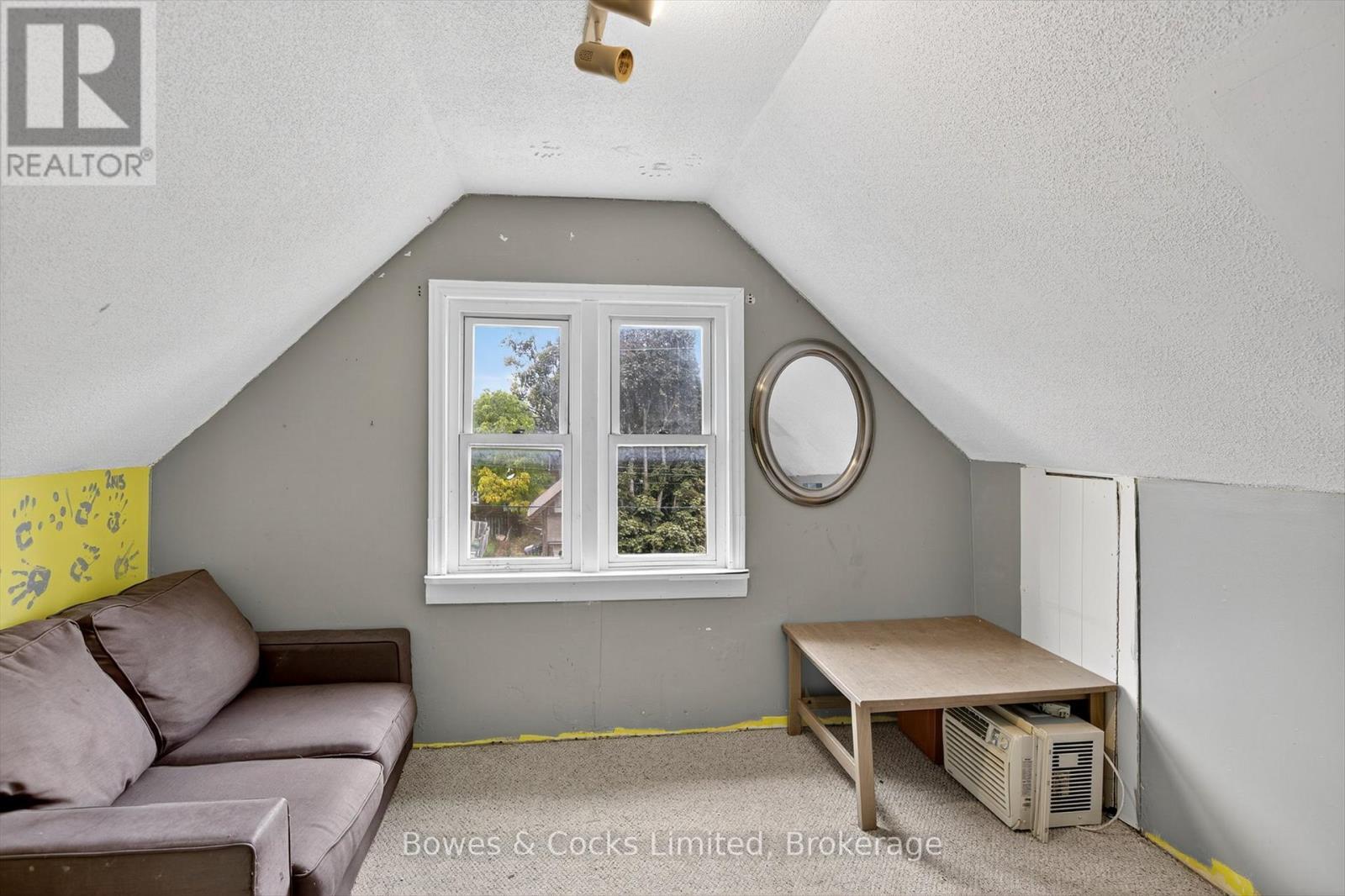 597 Bolivar Street, Peterborough (Town Ward 3), ON - Indoor Photo Showing Other Room