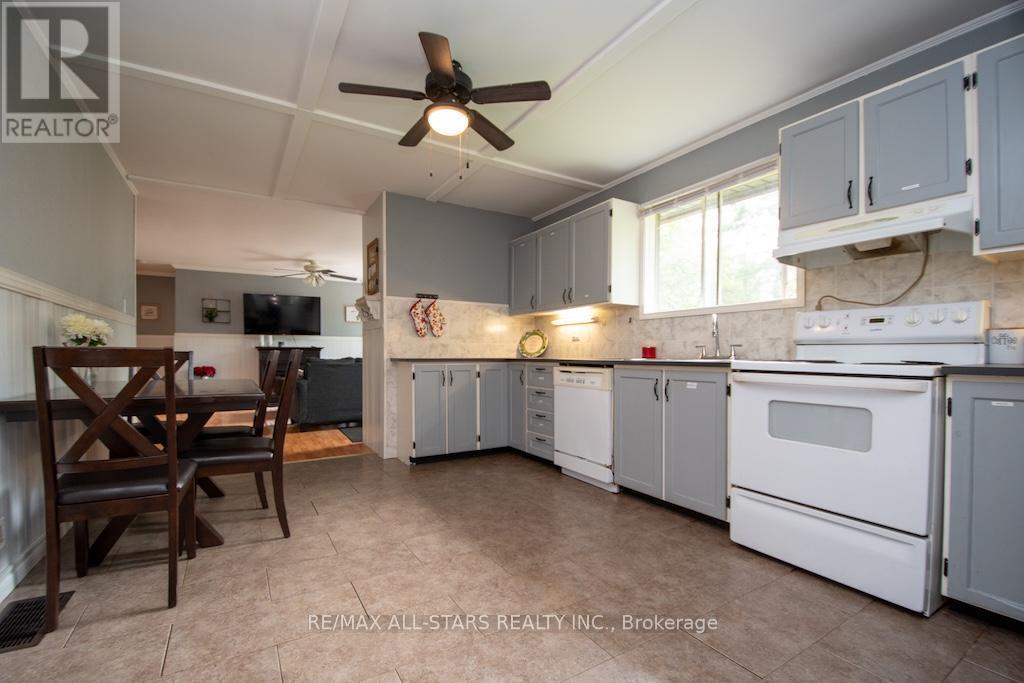 31 Morrison Street, Kawartha Lakes (Laxton/Digby/Longford), ON - Indoor Photo Showing Kitchen