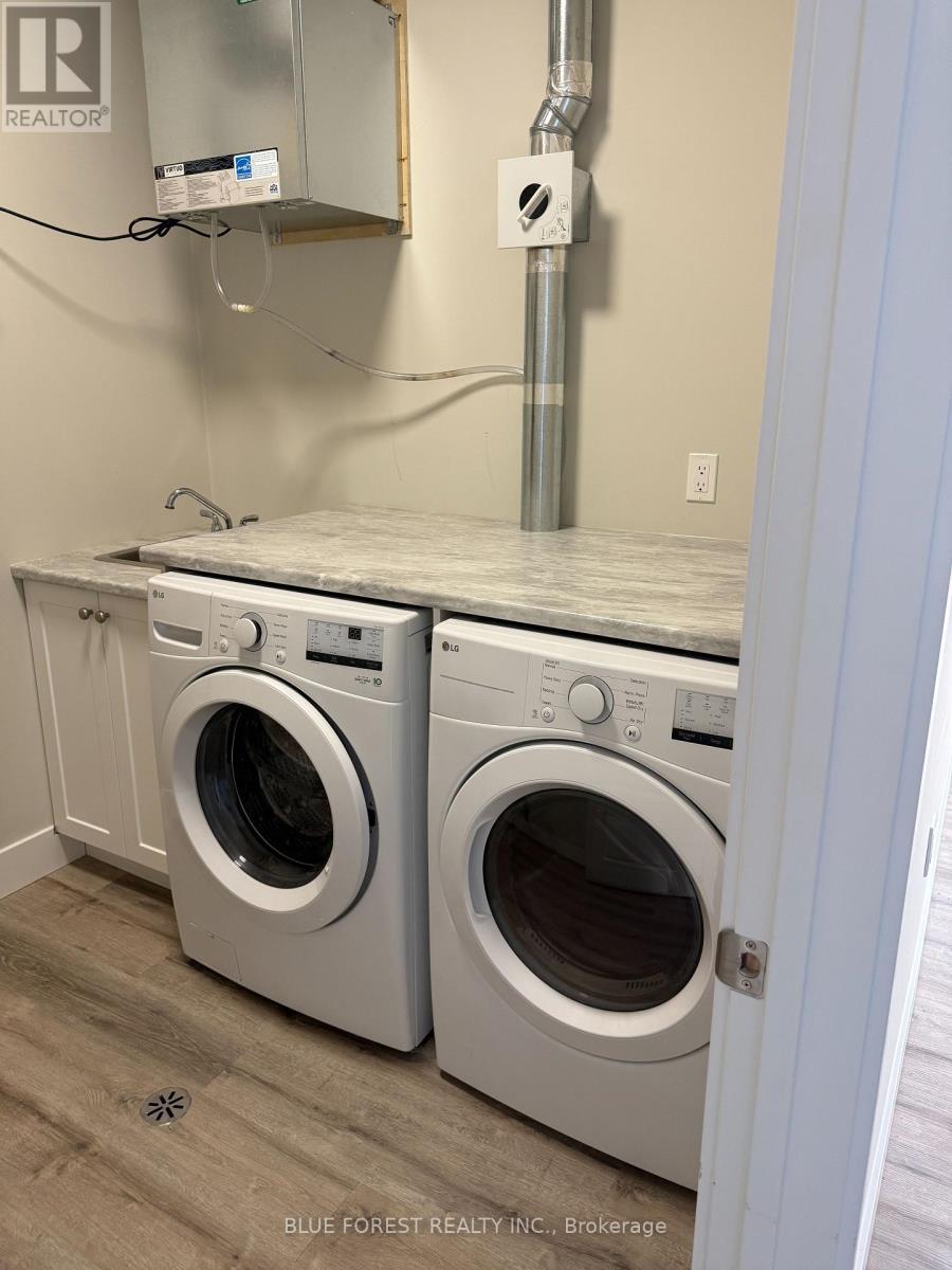 Laundry room - 9 - 282 Main Street, Southwest Middlesex (Glencoe), ON - Indoor Photo Showing Laundry Room