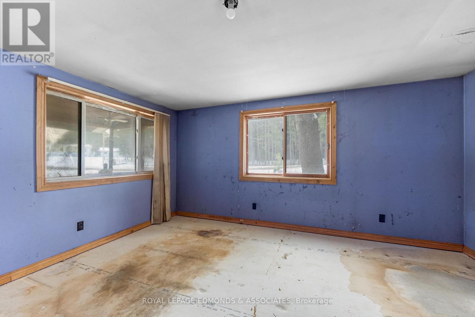 2815 Round Lake Road, Killaloe, Hagarty And Richards, ON - Indoor Photo Showing Other Room