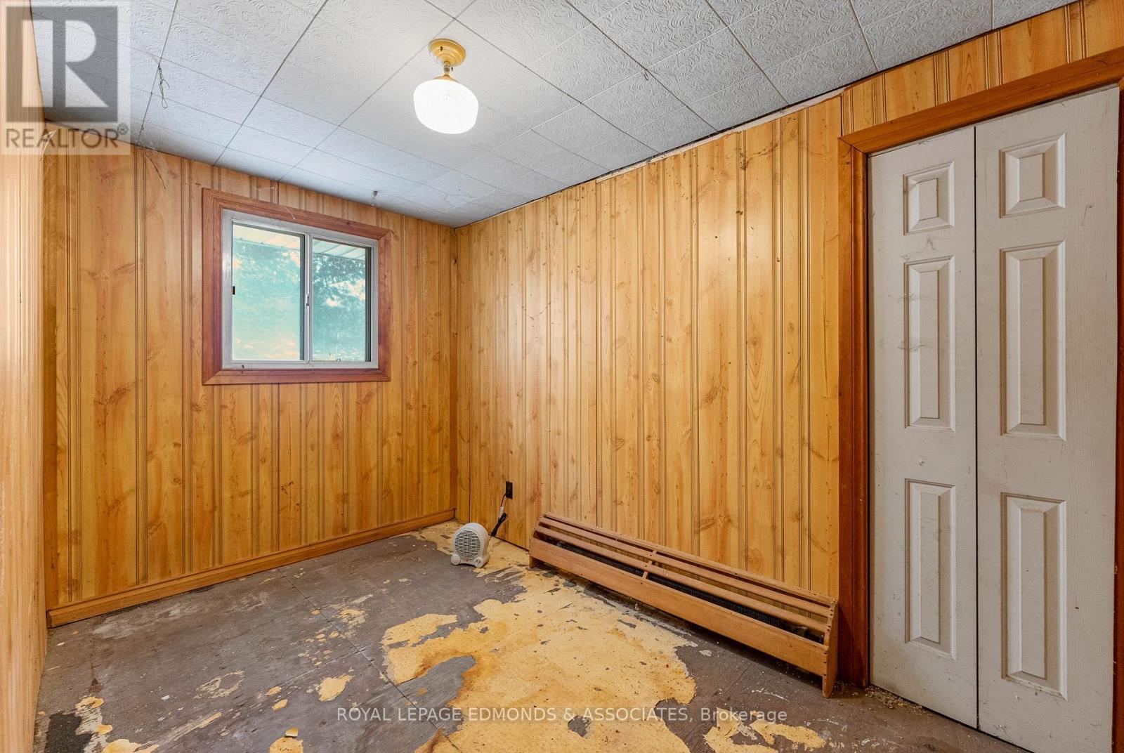 2815 Round Lake Road, Killaloe, Hagarty And Richards, ON - Indoor Photo Showing Other Room