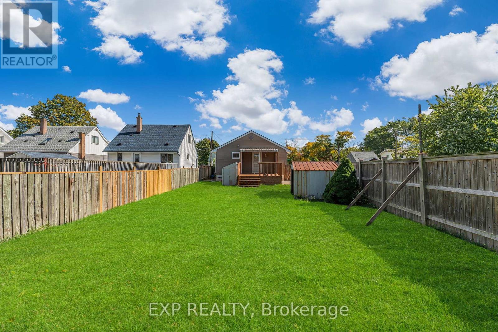 237 Adair Avenue N, Hamilton, ON - Outdoor