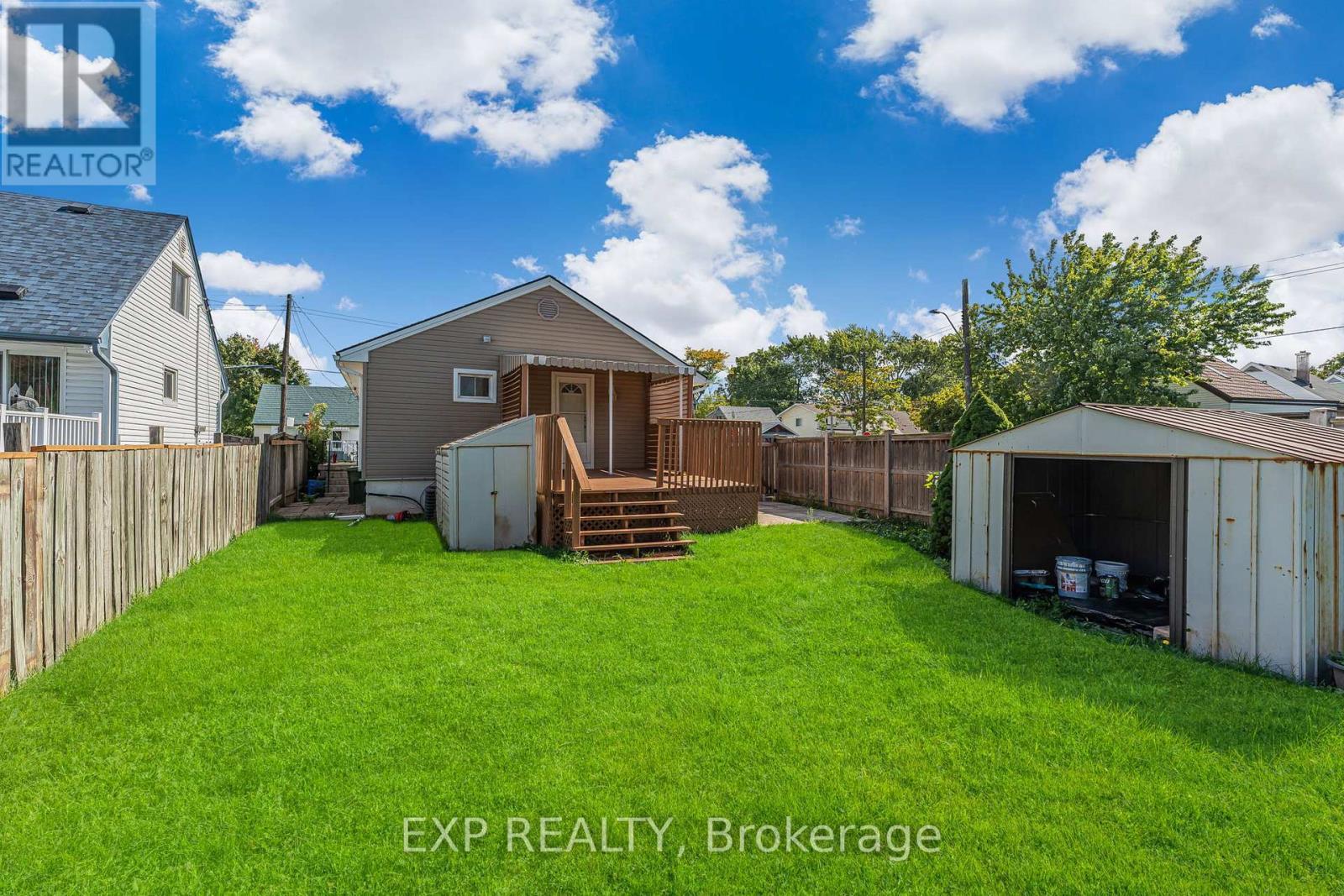 237 Adair Avenue N, Hamilton, ON - Outdoor