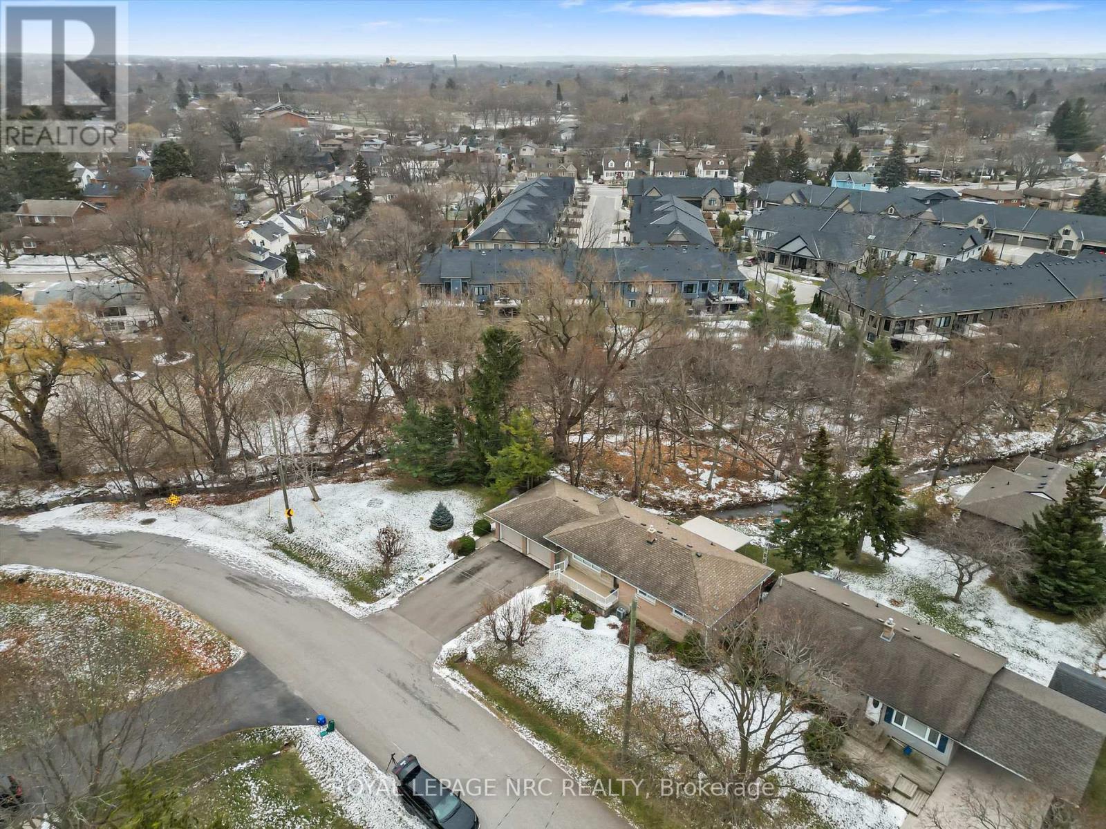 26 Southdale Drive, St. Catharines (Vine/Linwell), ON - Outdoor With View