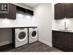 Laundry rm -