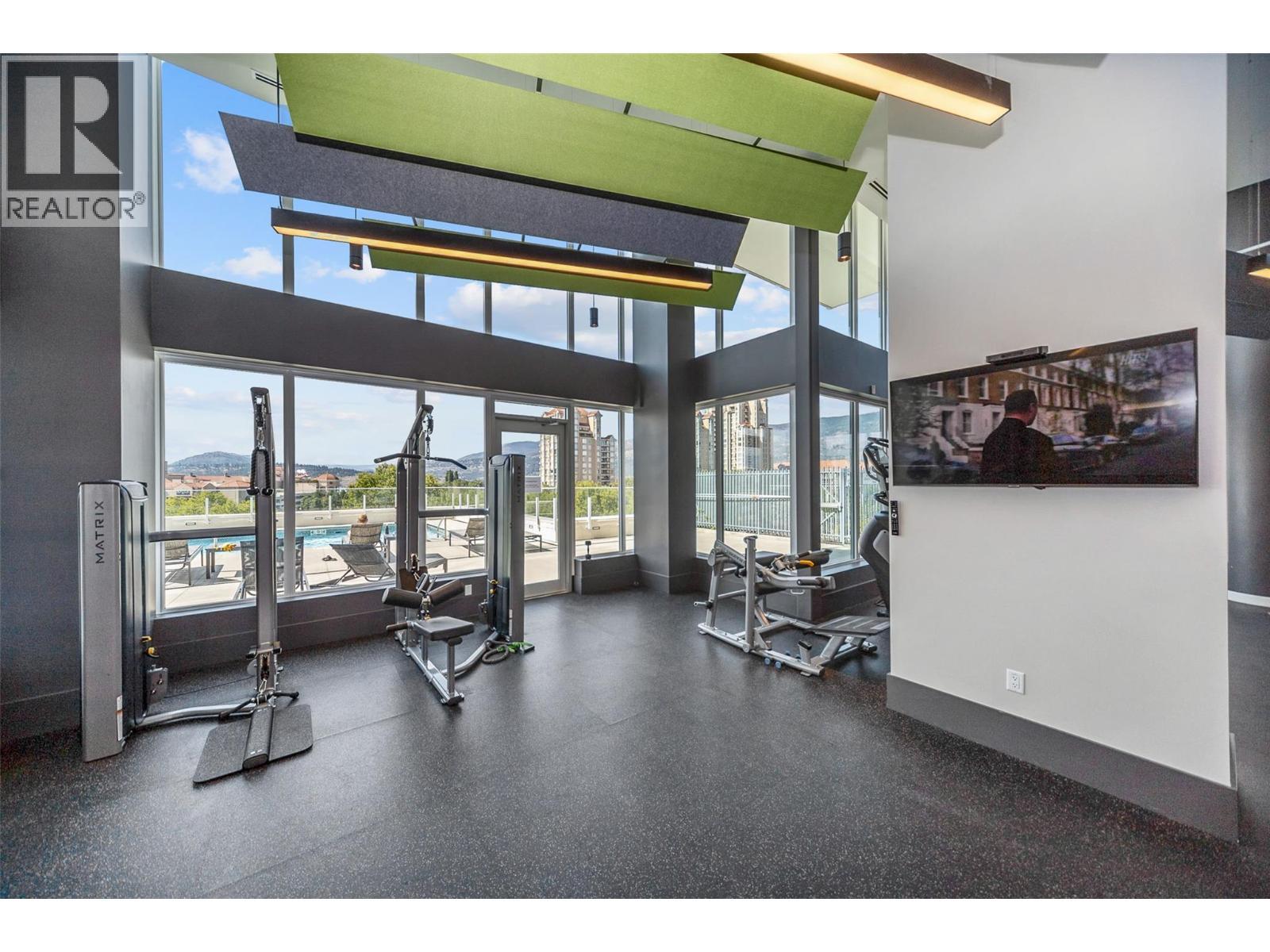 1181 Sunset Drive Unit# 2803, Kelowna, BC - Indoor Photo Showing Gym Room