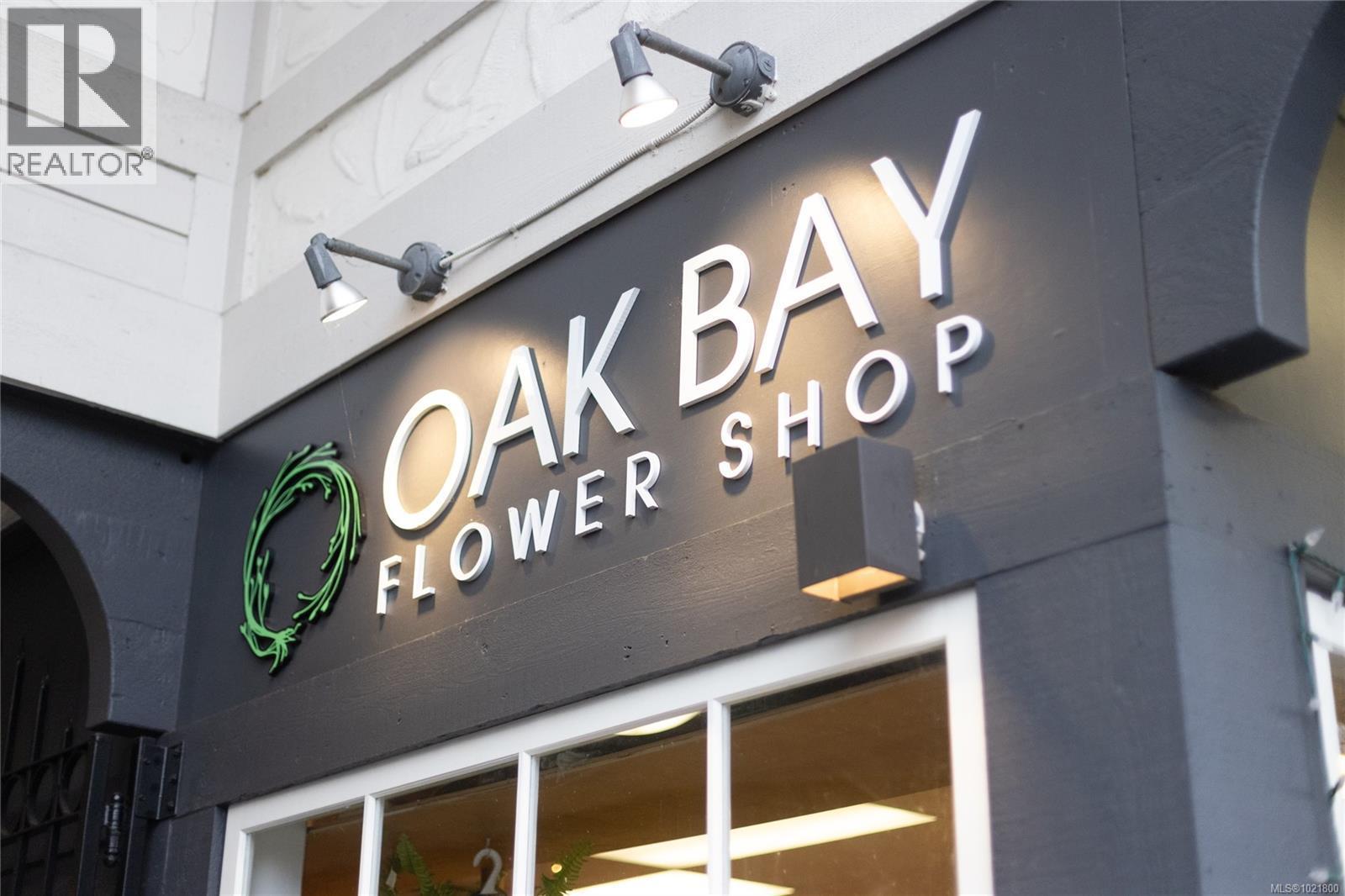 102 2187 Oak Bay Ave, Oak Bay, BC