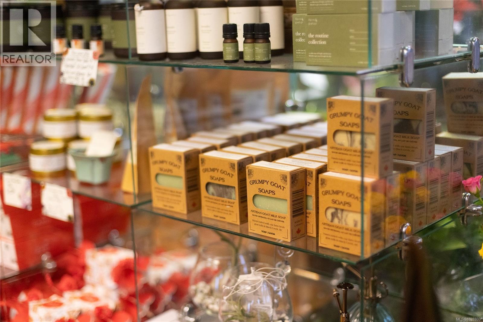 102 2187 Oak Bay Ave, Oak Bay, BC