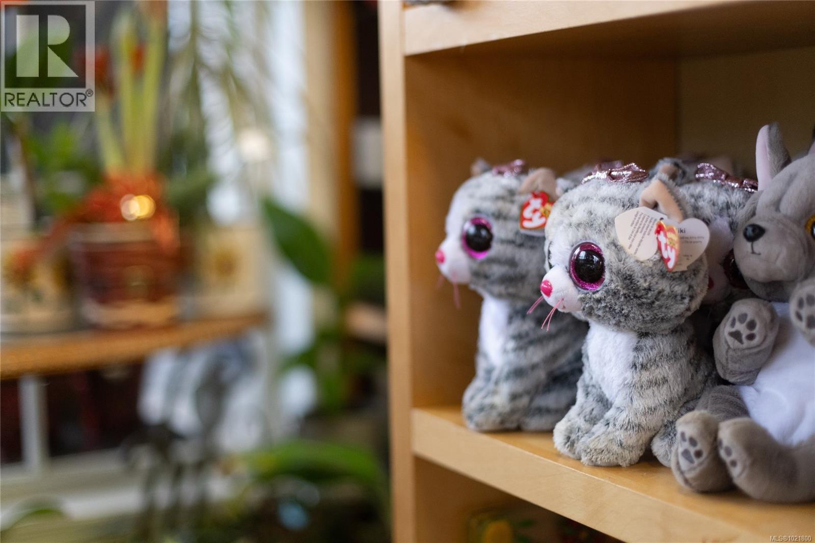 102 2187 Oak Bay Ave, Oak Bay, BC