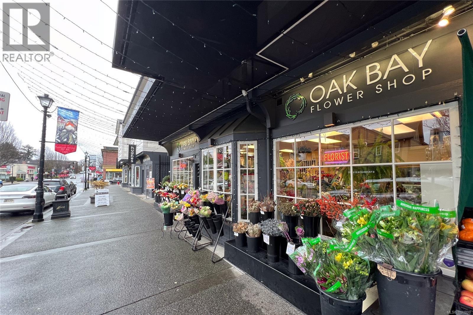 102 2187 Oak Bay Ave, Oak Bay, BC