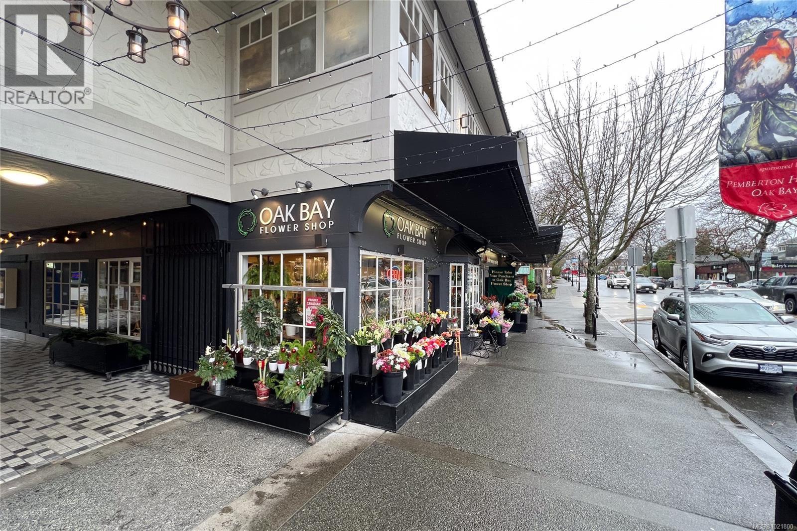 102 2187 Oak Bay Ave, Oak Bay, BC