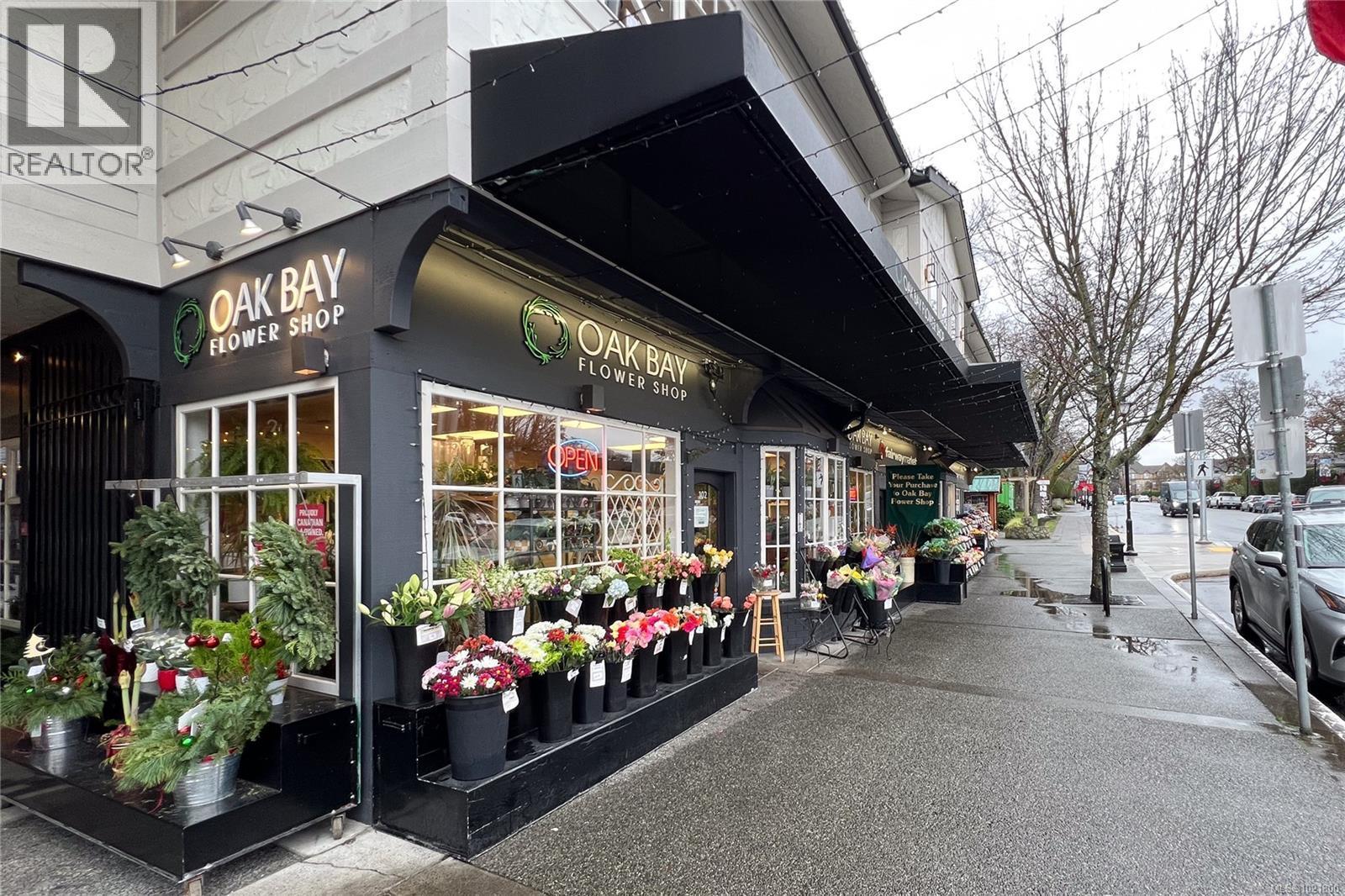 102 2187 Oak Bay Ave, Oak Bay, BC