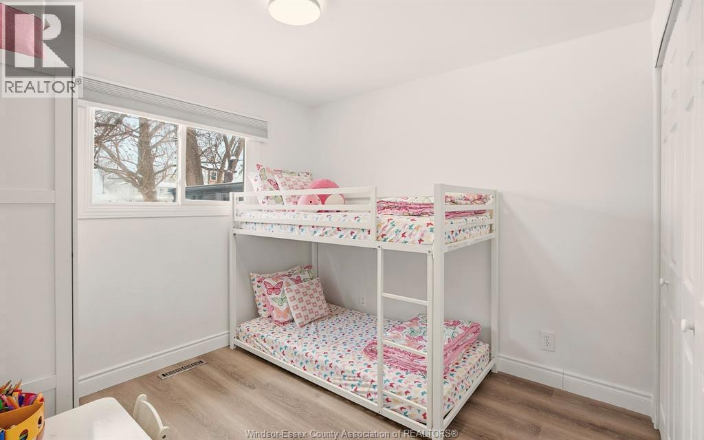 1125 Lena Avenue, Windsor, ON - Indoor Photo Showing Bedroom