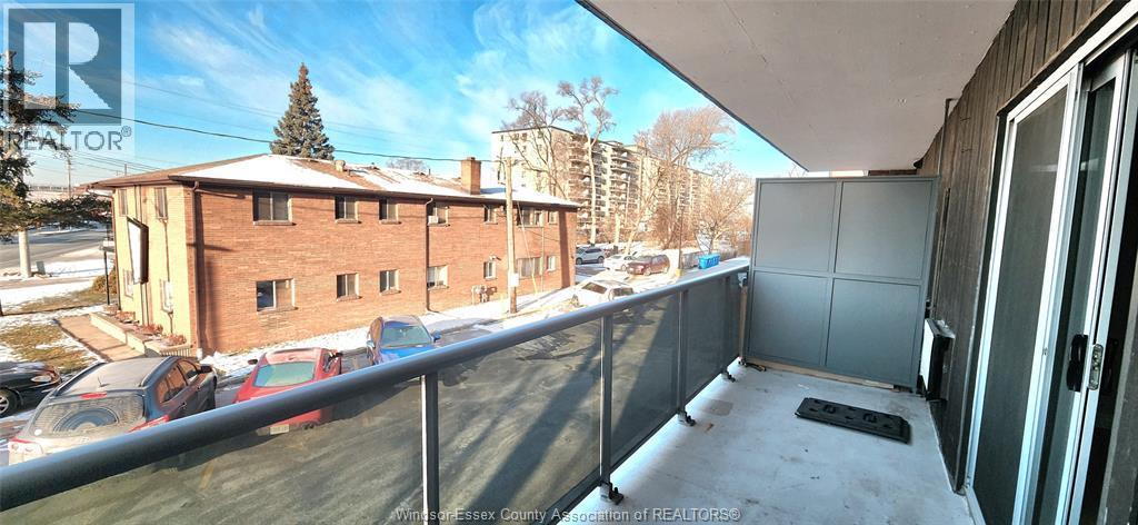 3900 Wyandotte Street East Unit# 224, Windsor, ON - Outdoor With Balcony With Exterior