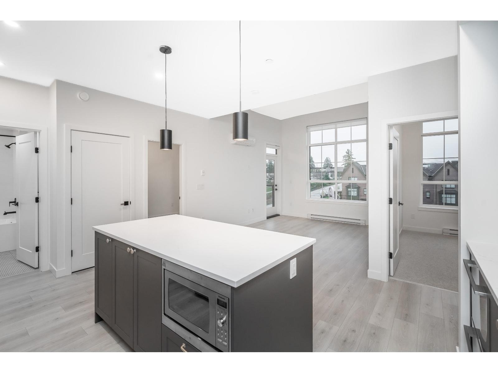 412 2425 166 Street, Surrey, BC - Indoor