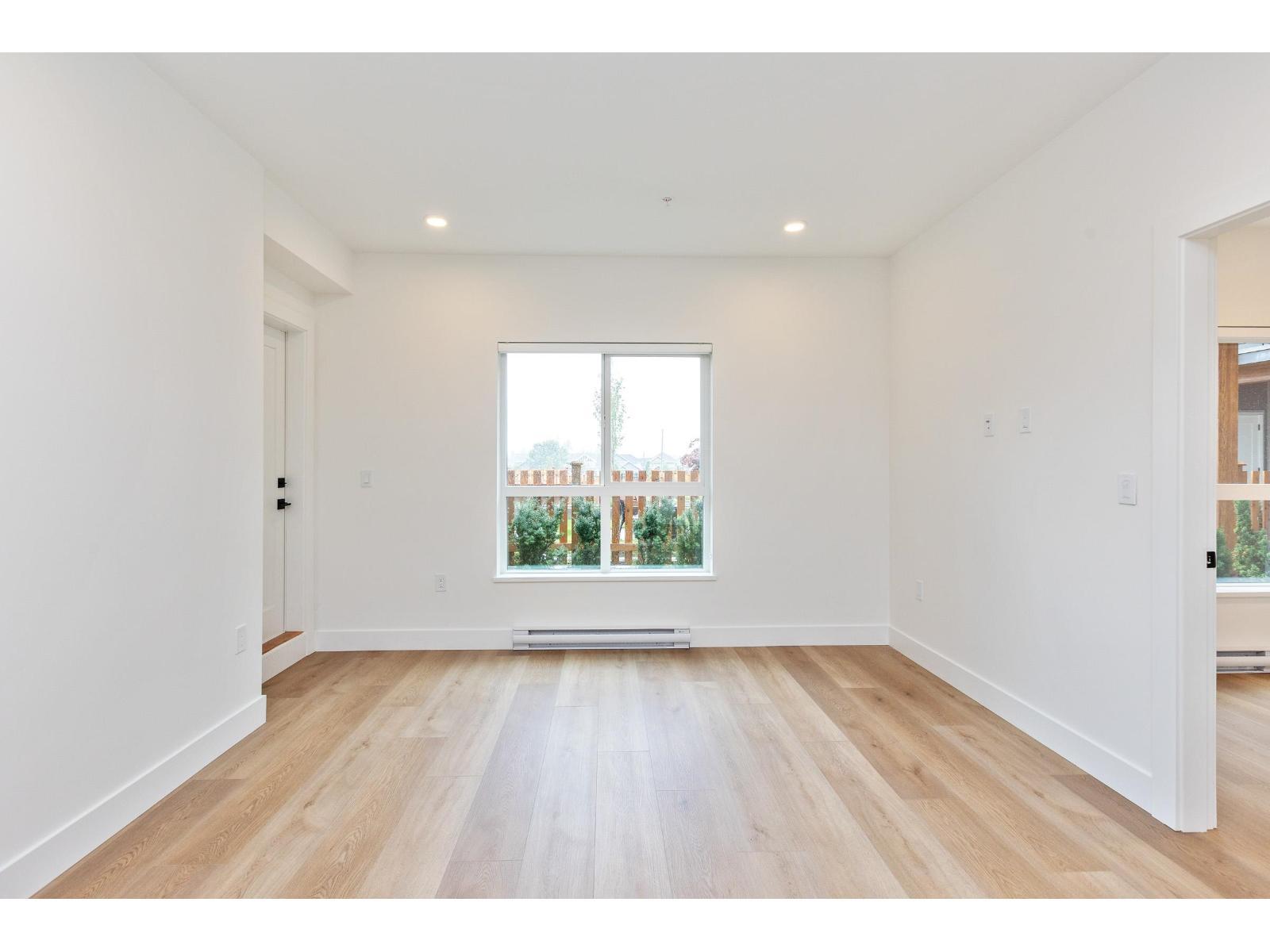 114 20282 72B Avenue, Langley, BC - Indoor Photo Showing Other Room