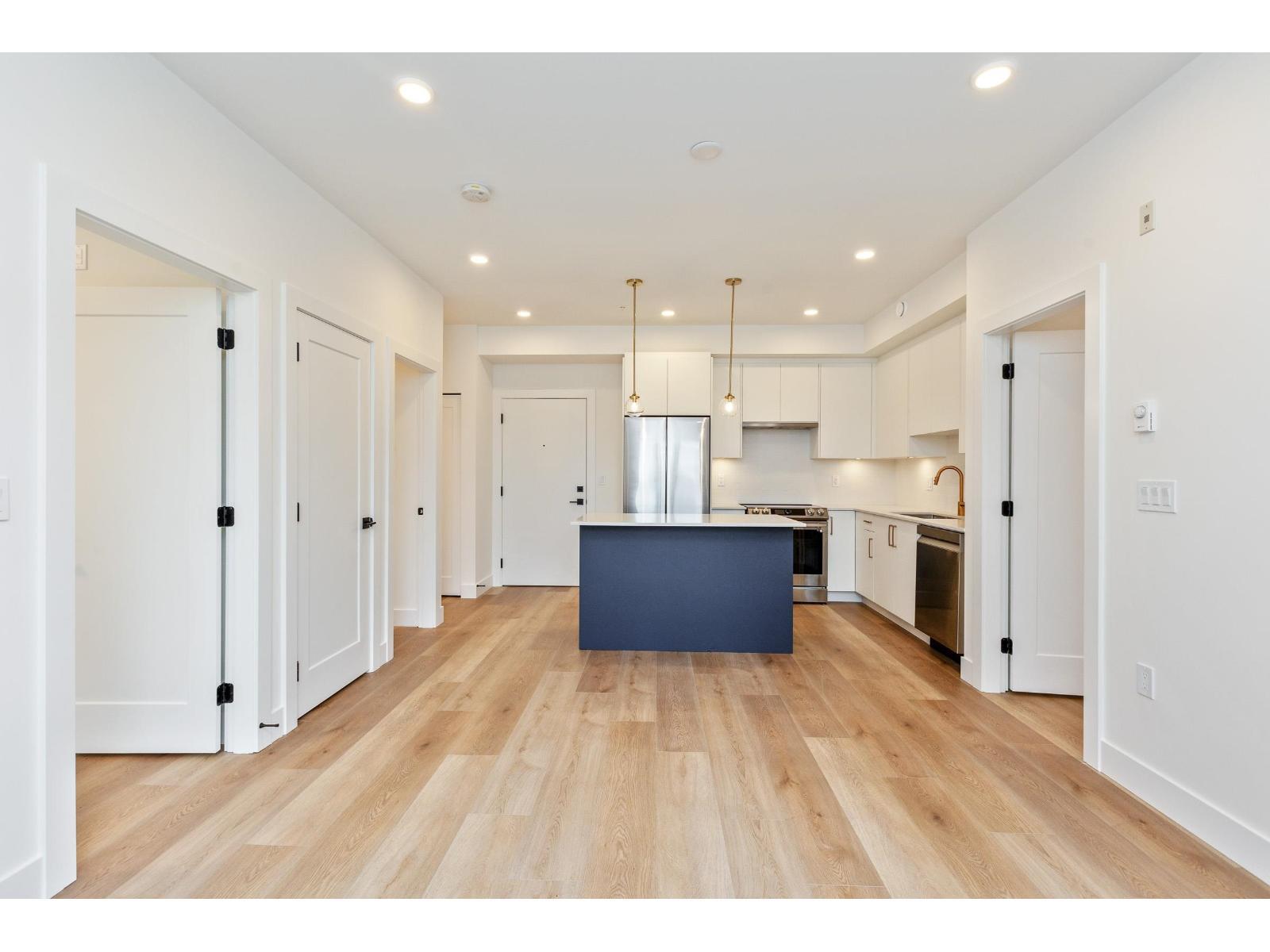 114 20282 72B Avenue, Langley, BC - Indoor Photo Showing Kitchen With Upgraded Kitchen