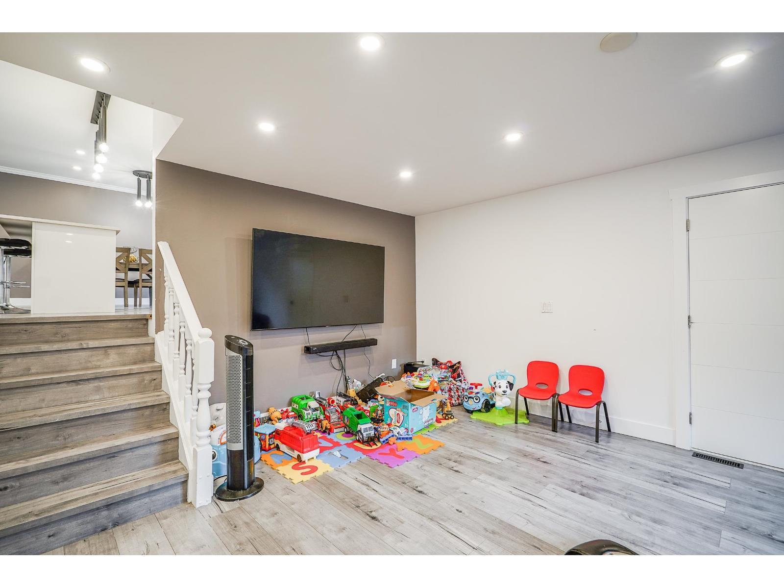 15270 84A Avenue, Surrey, BC - Indoor