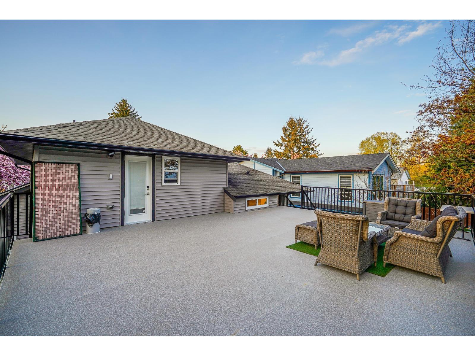 15270 84A Avenue, Surrey, BC - Outdoor With Deck Patio Veranda With Exterior