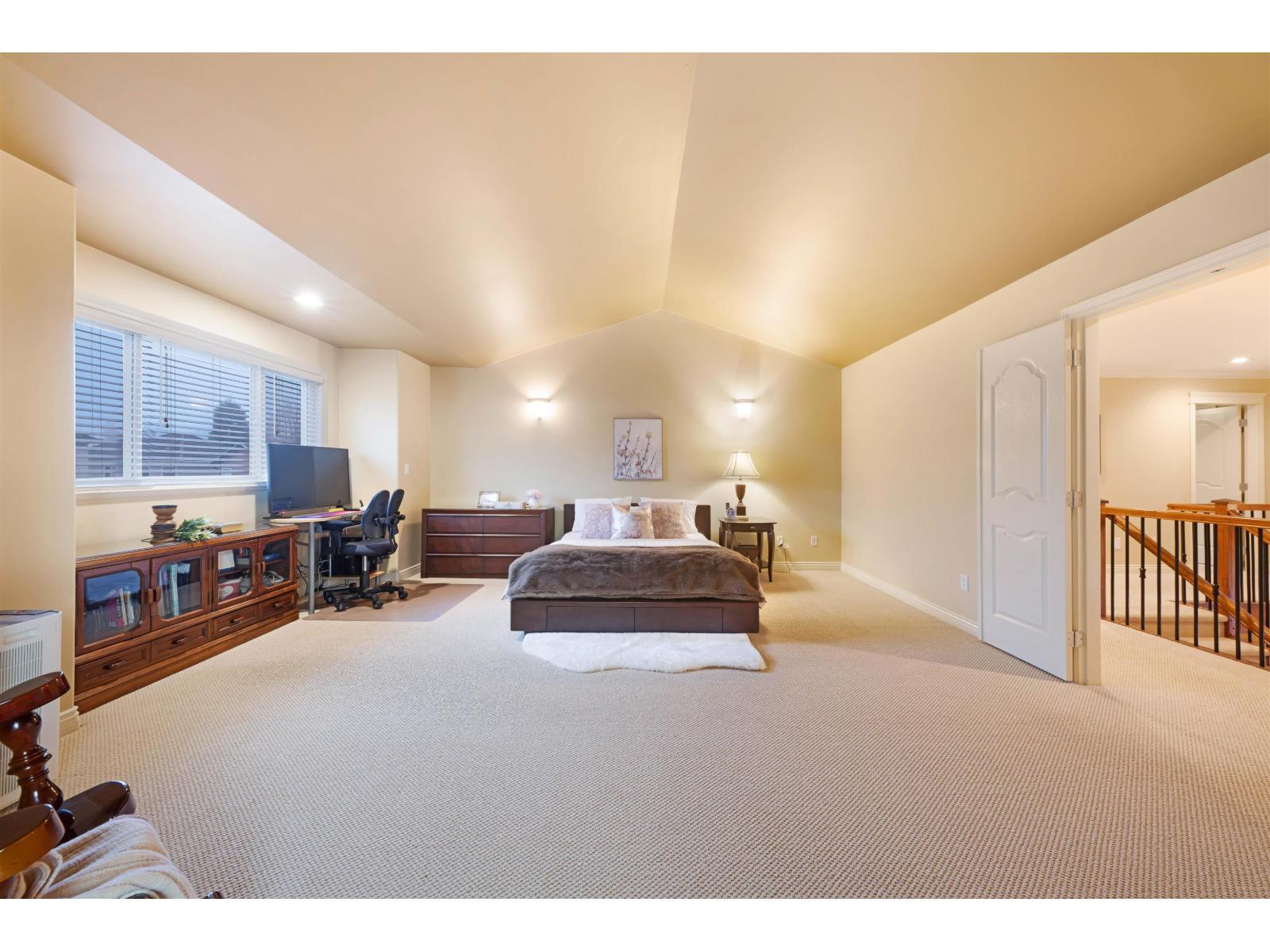 15777 109A Avenue, Surrey, BC - Indoor Photo Showing Bathroom