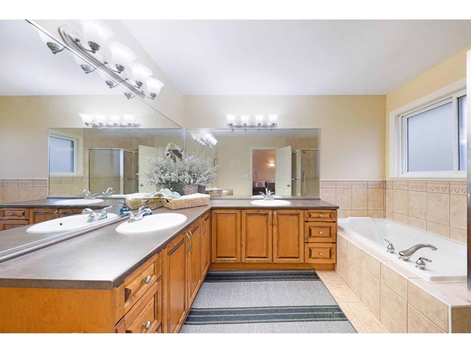 15777 109A Avenue, Surrey, BC - Indoor Photo Showing Bedroom