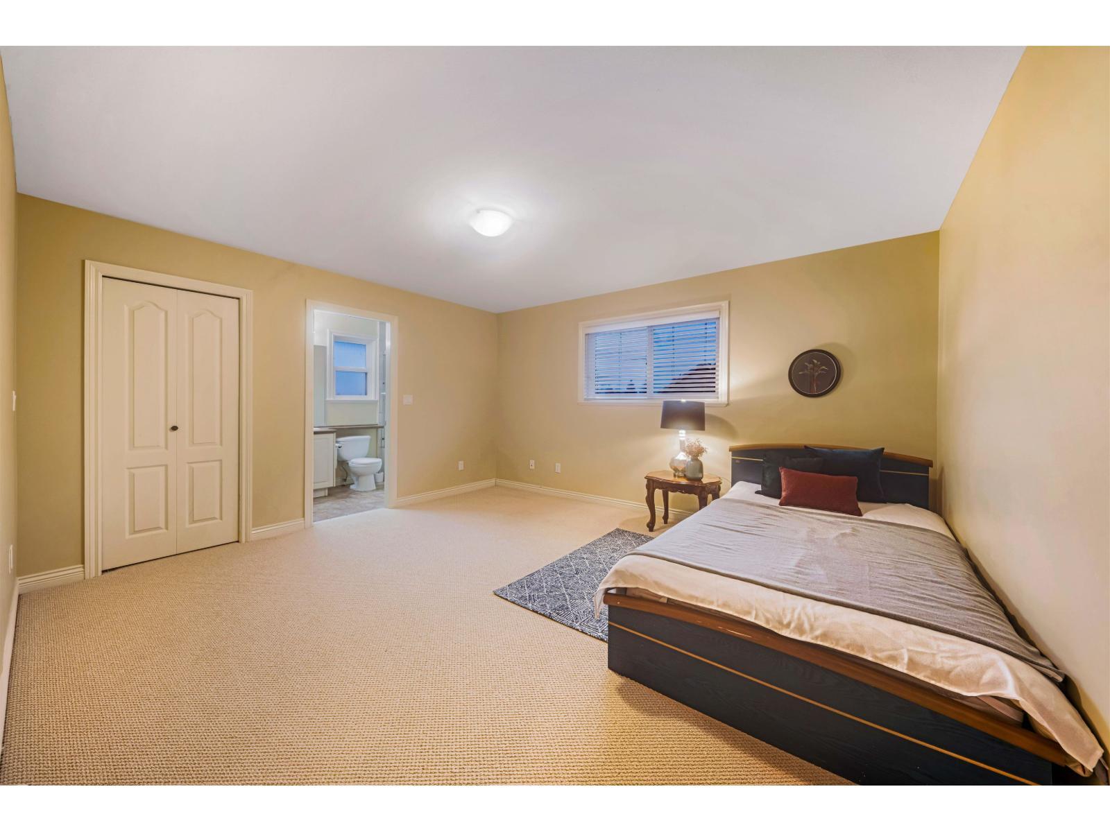 15777 109A Avenue, Surrey, BC - Indoor