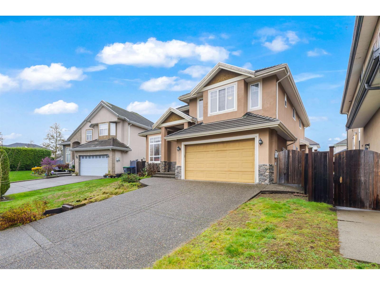 15777 109A Avenue, Surrey, BC - Outdoor With Facade