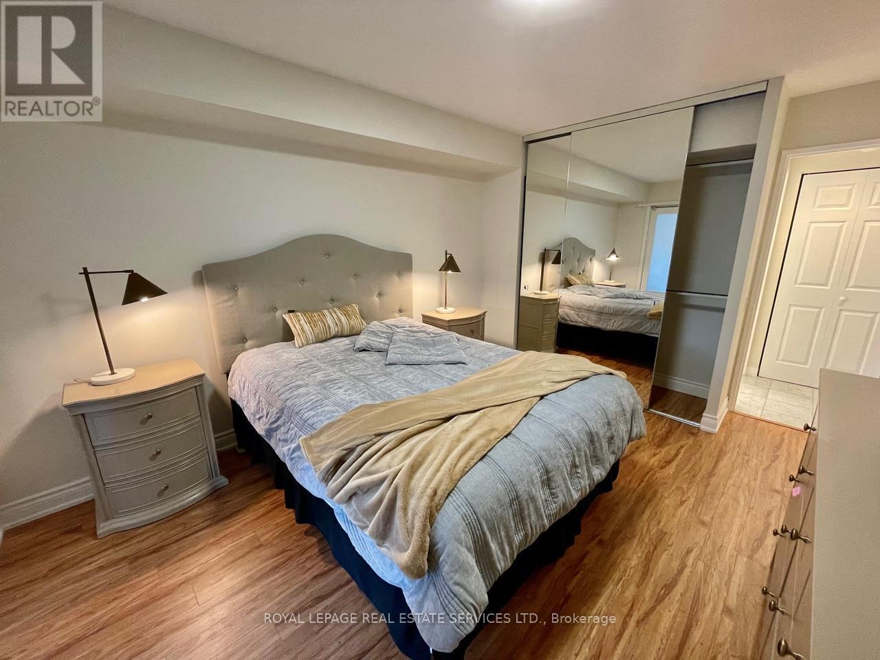 209 - 942 Yonge Street, Toronto, ON - Indoor Photo Showing Bedroom