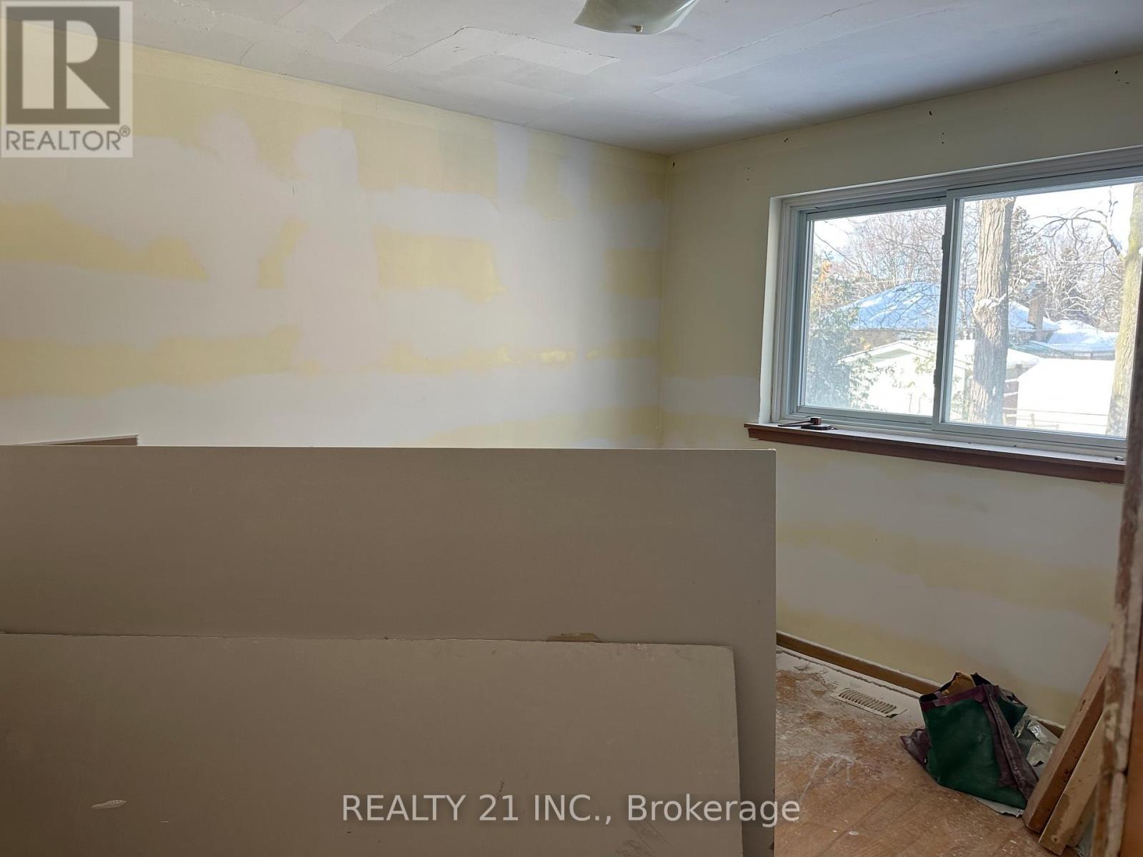 26 Martindale Road, Toronto, ON - Indoor Photo Showing Other Room