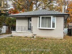 26 MARTINDALE ROAD Toronto, ON M1M 2B7