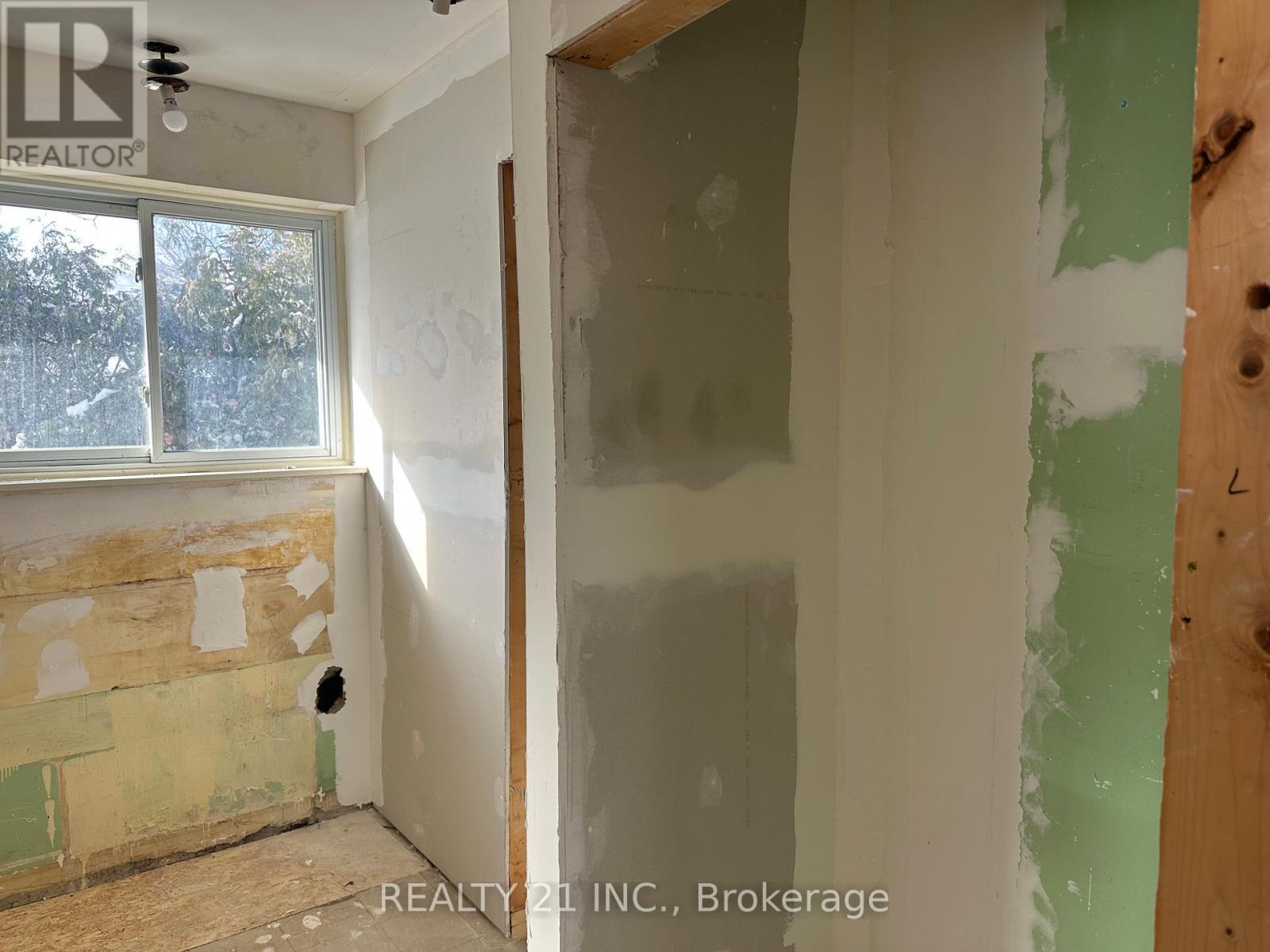 26 Martindale Road, Toronto, ON - Indoor