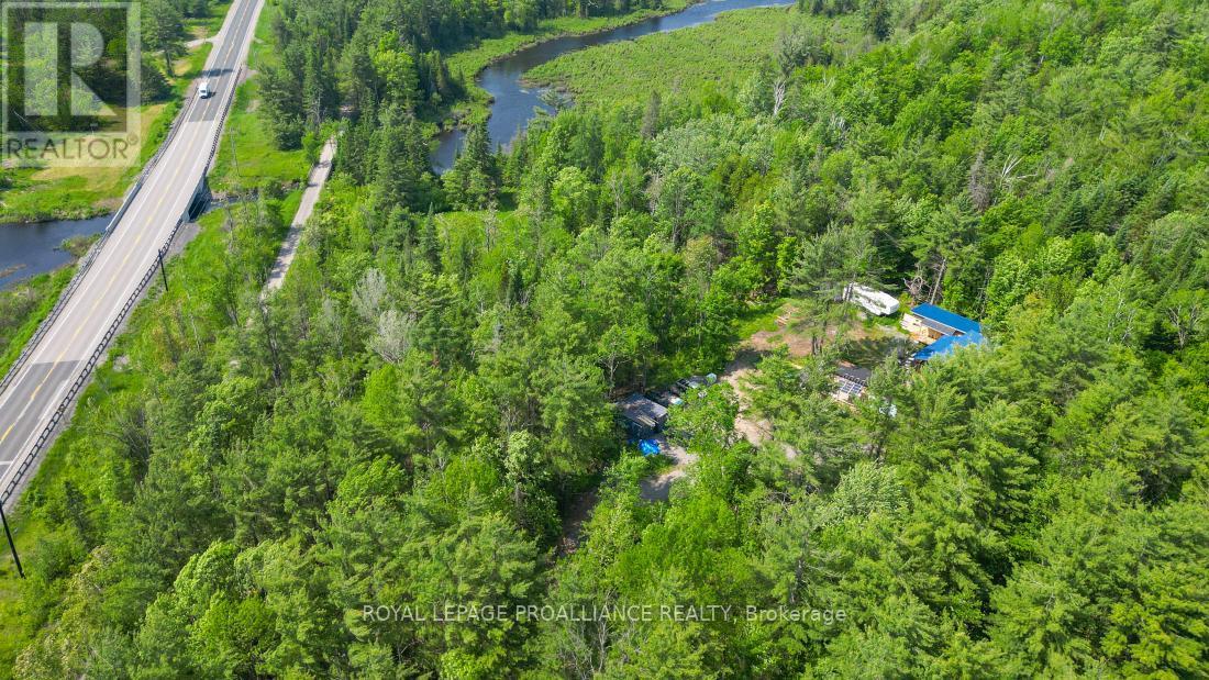 4 Wolf Lake Road, Madoc, ON