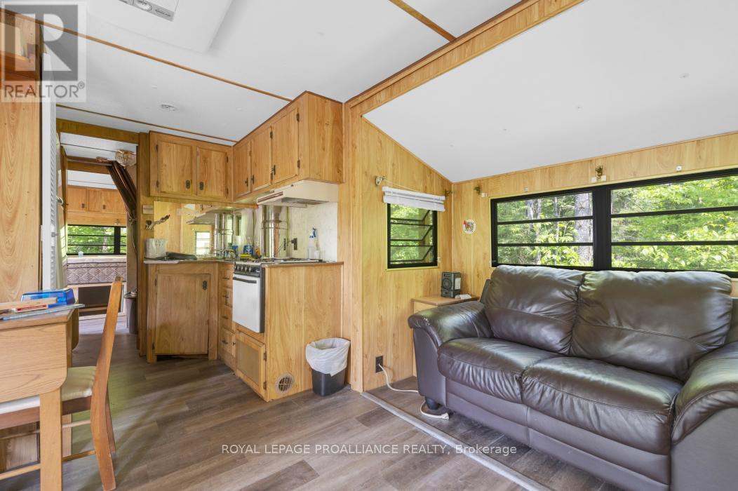 4 Wolf Lake Road, Madoc, ON