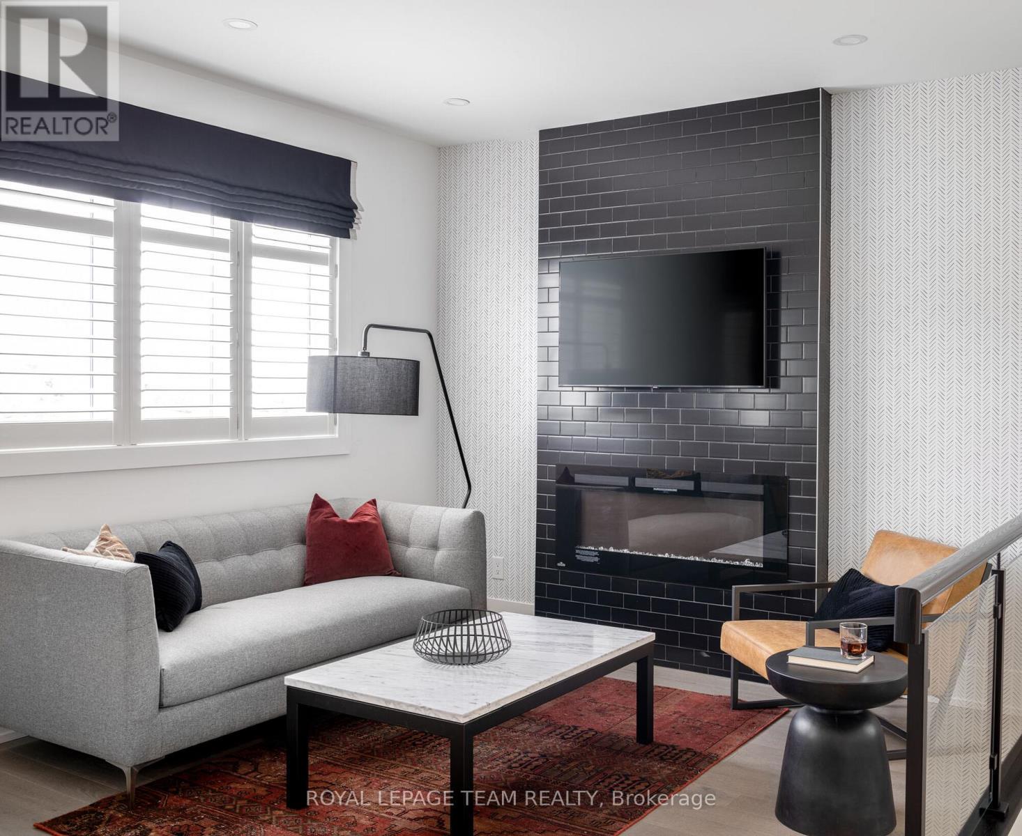 Images provided are to showcase builder finishes - 919 Finescale Way, Ottawa, ON - Indoor Photo Showing Living Room