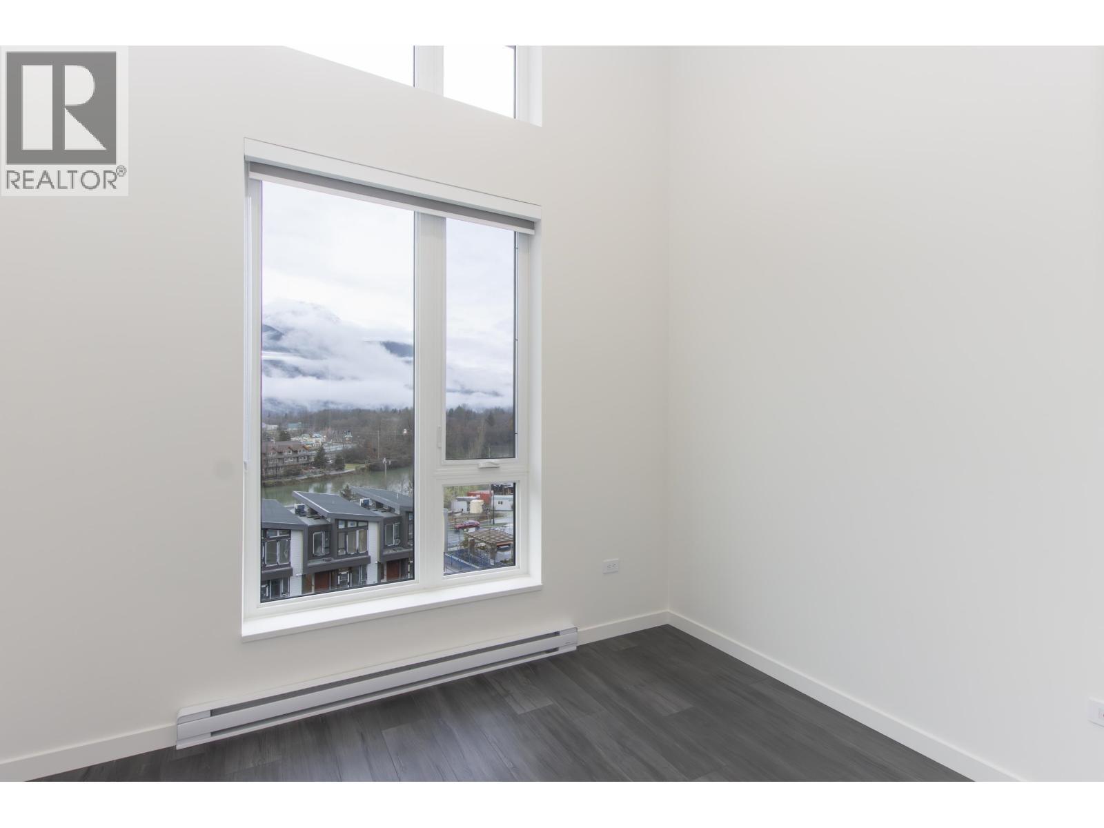 615 1504 Scott Cres, Squamish, BC - Indoor Photo Showing Other Room