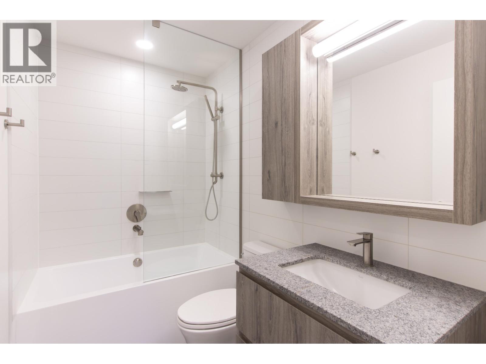 615 1504 Scott Cres, Squamish, BC - Indoor Photo Showing Bathroom