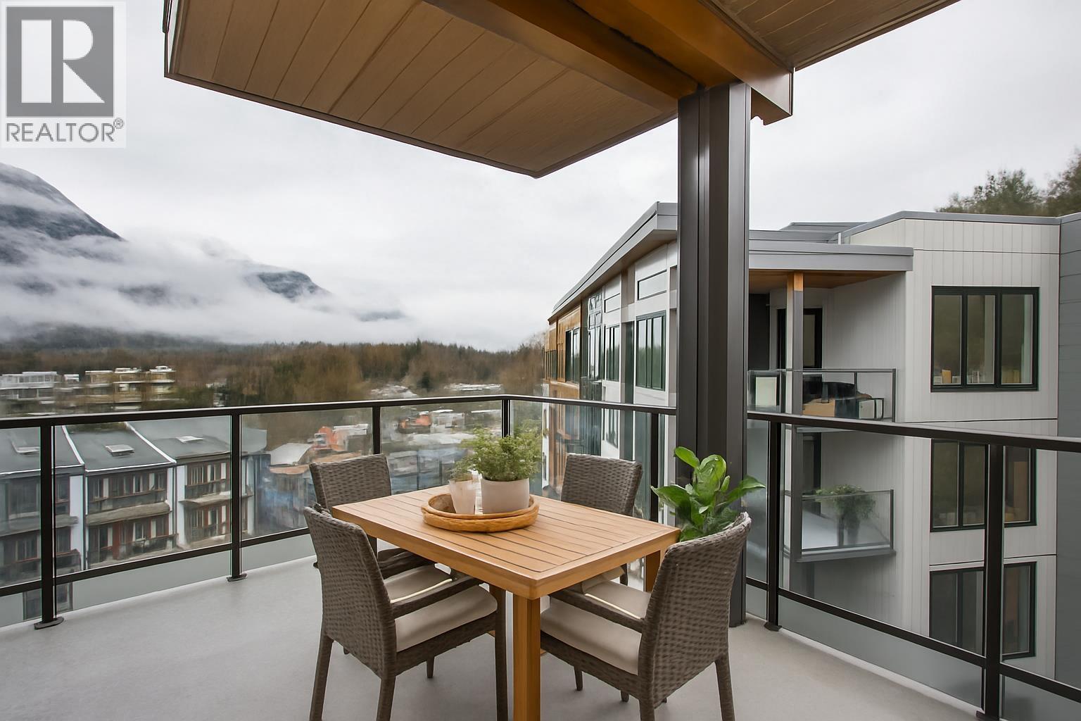 615 1504 Scott Cres, Squamish, BC - Outdoor With Balcony With Exterior