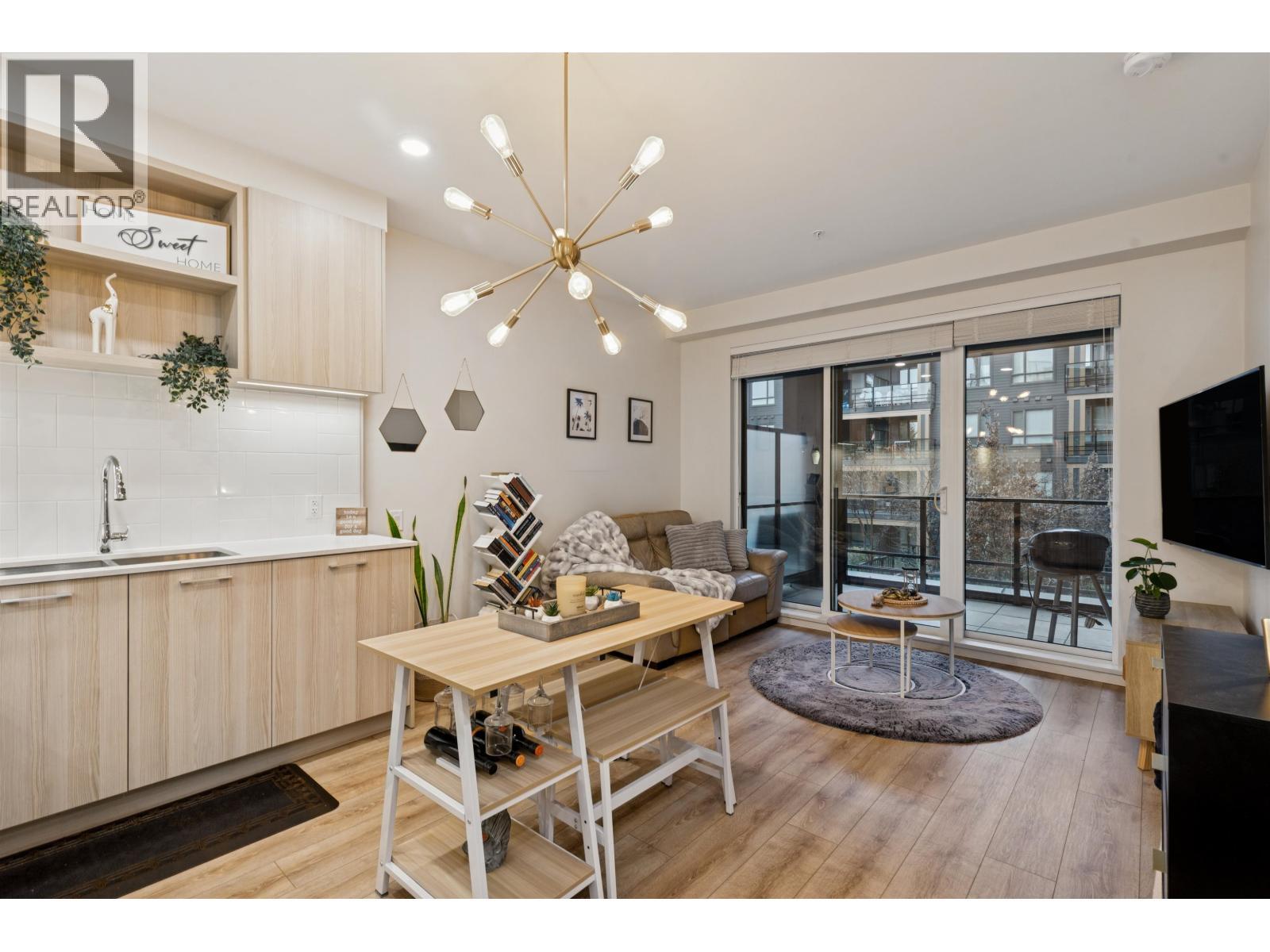 225 721 Anskar Court, Coquitlam, BC - Indoor With Fireplace