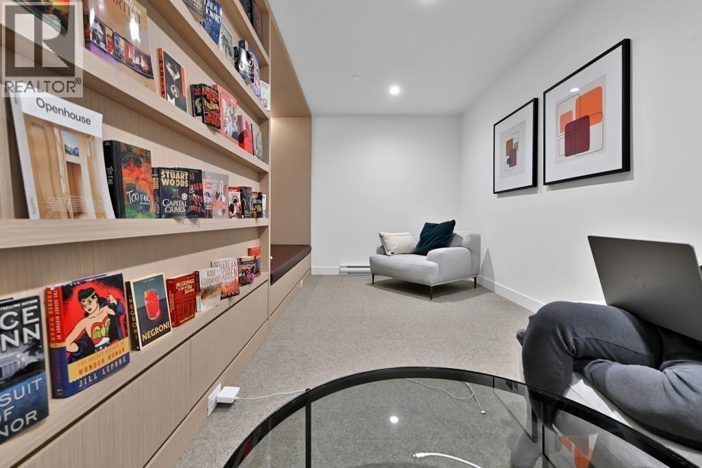 225 721 Anskar Court, Coquitlam, BC - Indoor Photo Showing Other Room