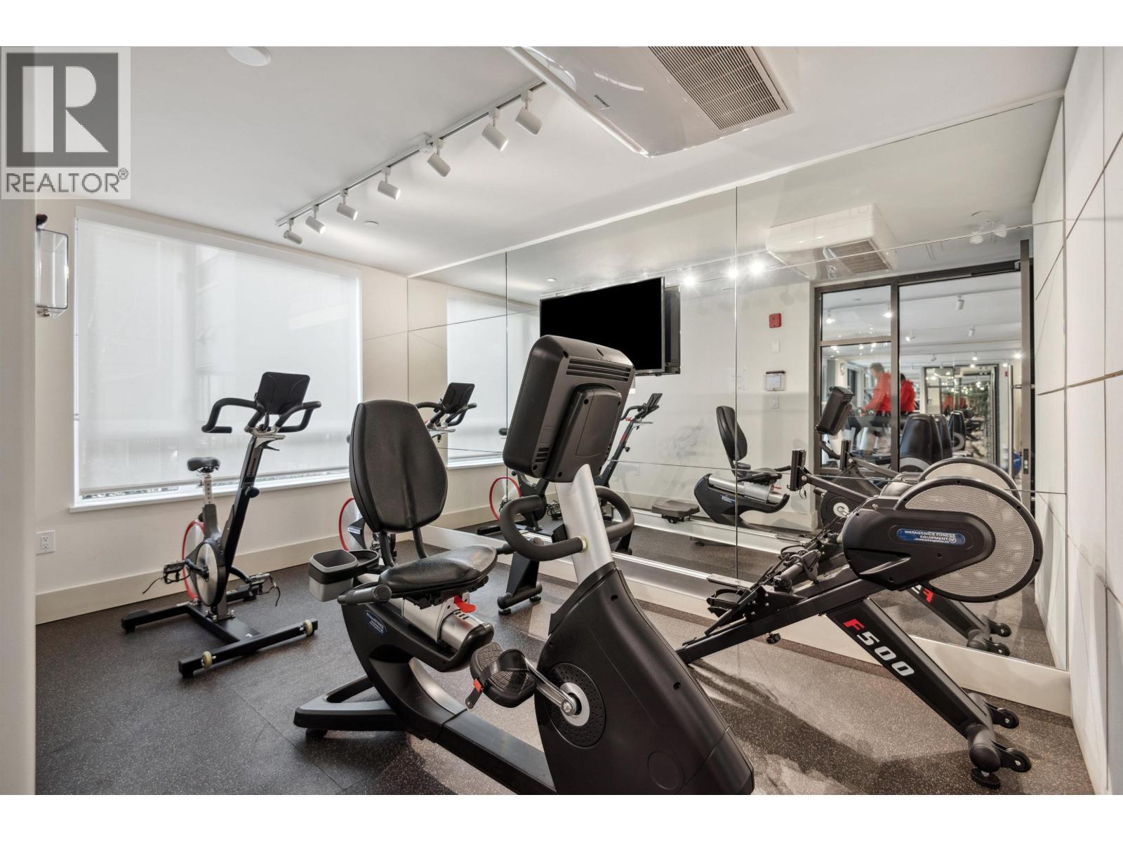 225 721 Anskar Court, Coquitlam, BC - Indoor Photo Showing Gym Room