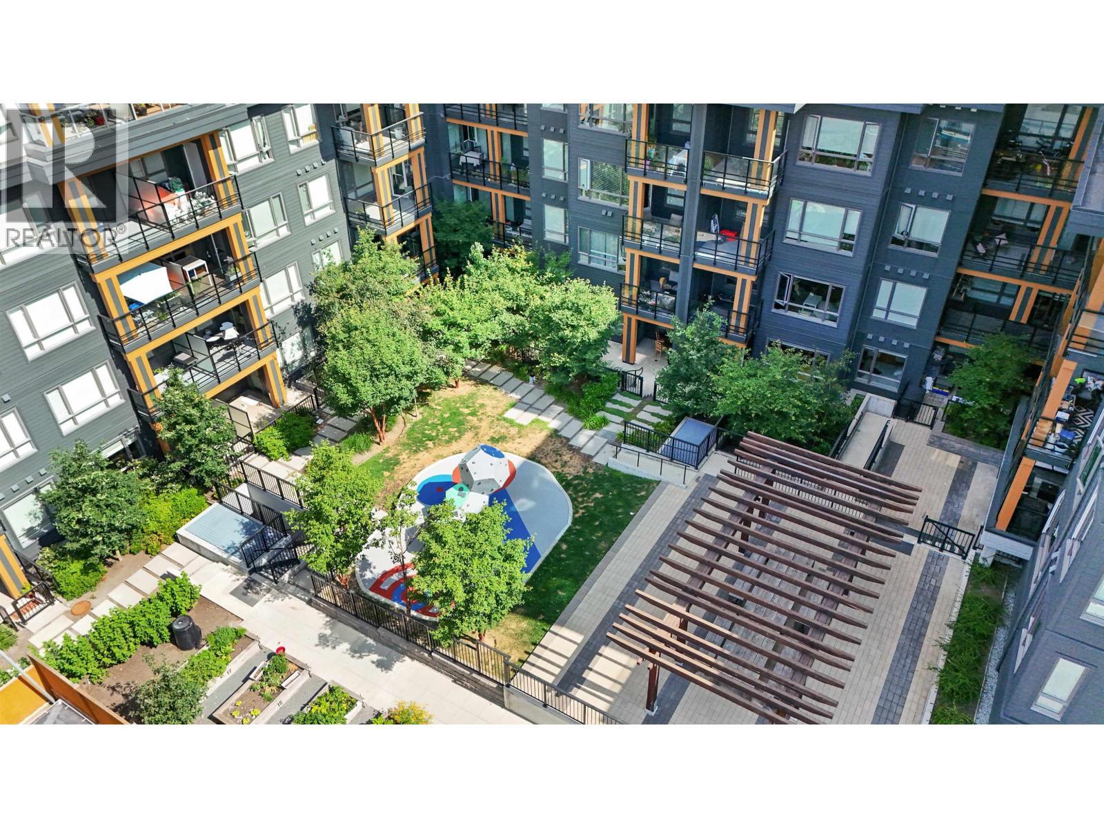 225 721 Anskar Court, Coquitlam, BC - Outdoor