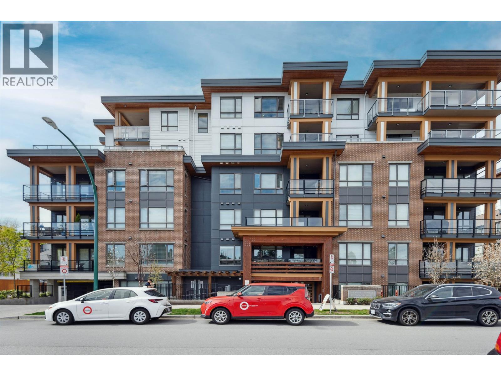 225 721 Anskar Court, Coquitlam, BC - Outdoor With Facade