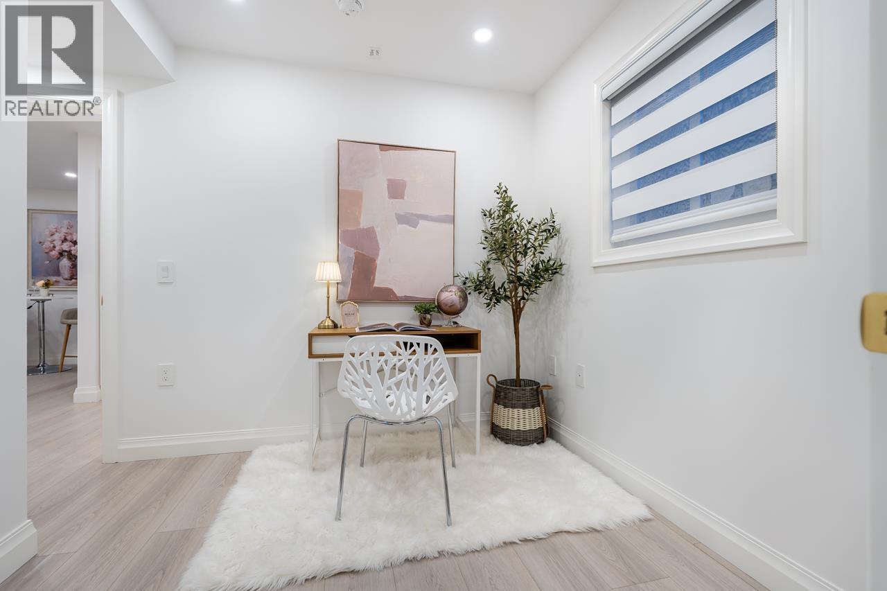 5138 Dominion Street, Burnaby, BC - Indoor Photo Showing Other Room